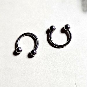 2 Horseshoe Circular Barbell 16 GA